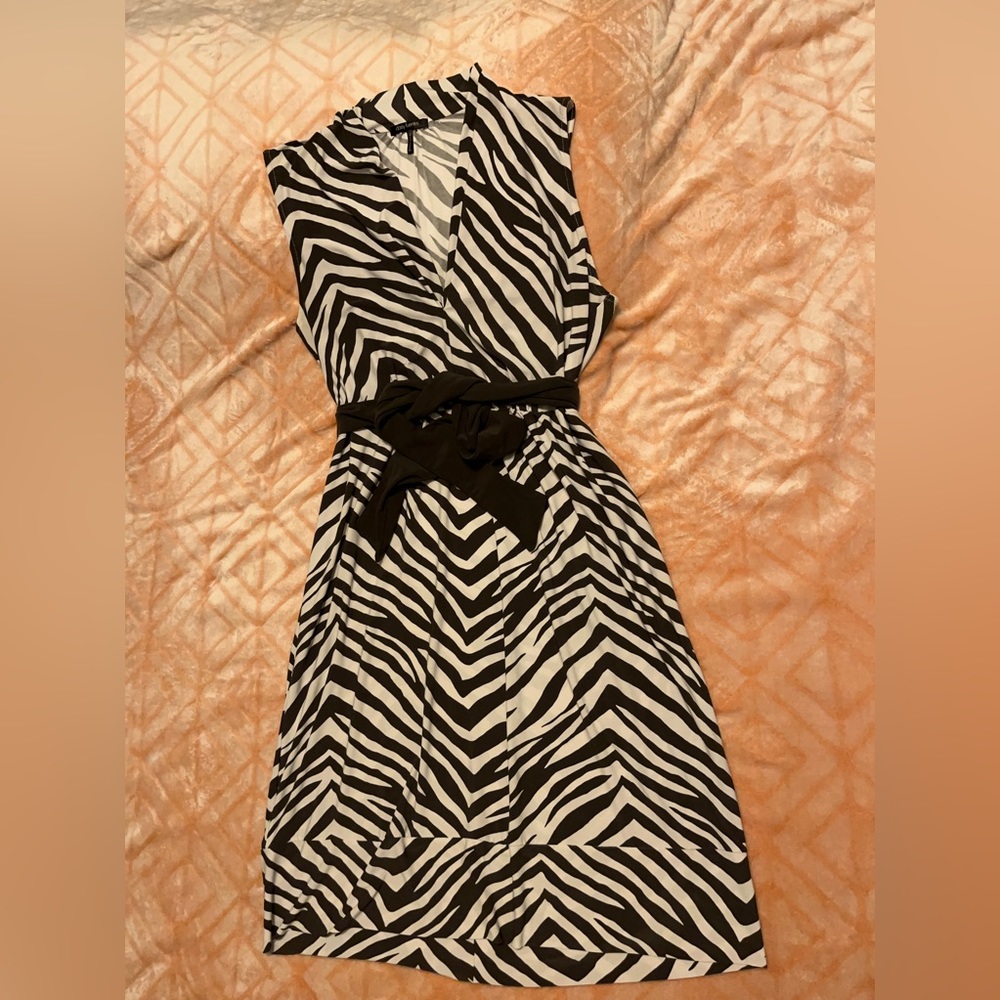 Daisy Fuentes dress size L